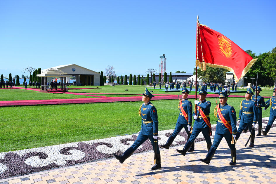 Prezident İlham Əliyevin Çolpon-Ata şəhərində rəsmi qarşılanma mərasimi olub