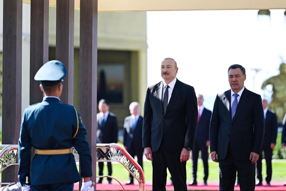 Prezident İlham Əliyevin Çolpon-Ata şəhərində rəsmi qarşılanma mərasimi olub