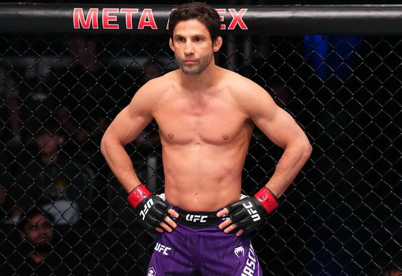 Боец UFC умер во сне