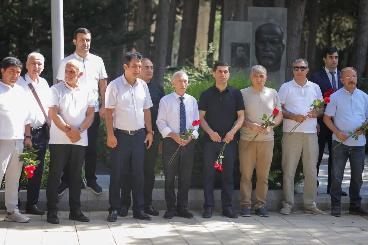В Баку почтили память выдающегося ханенде Арифа Бабаева