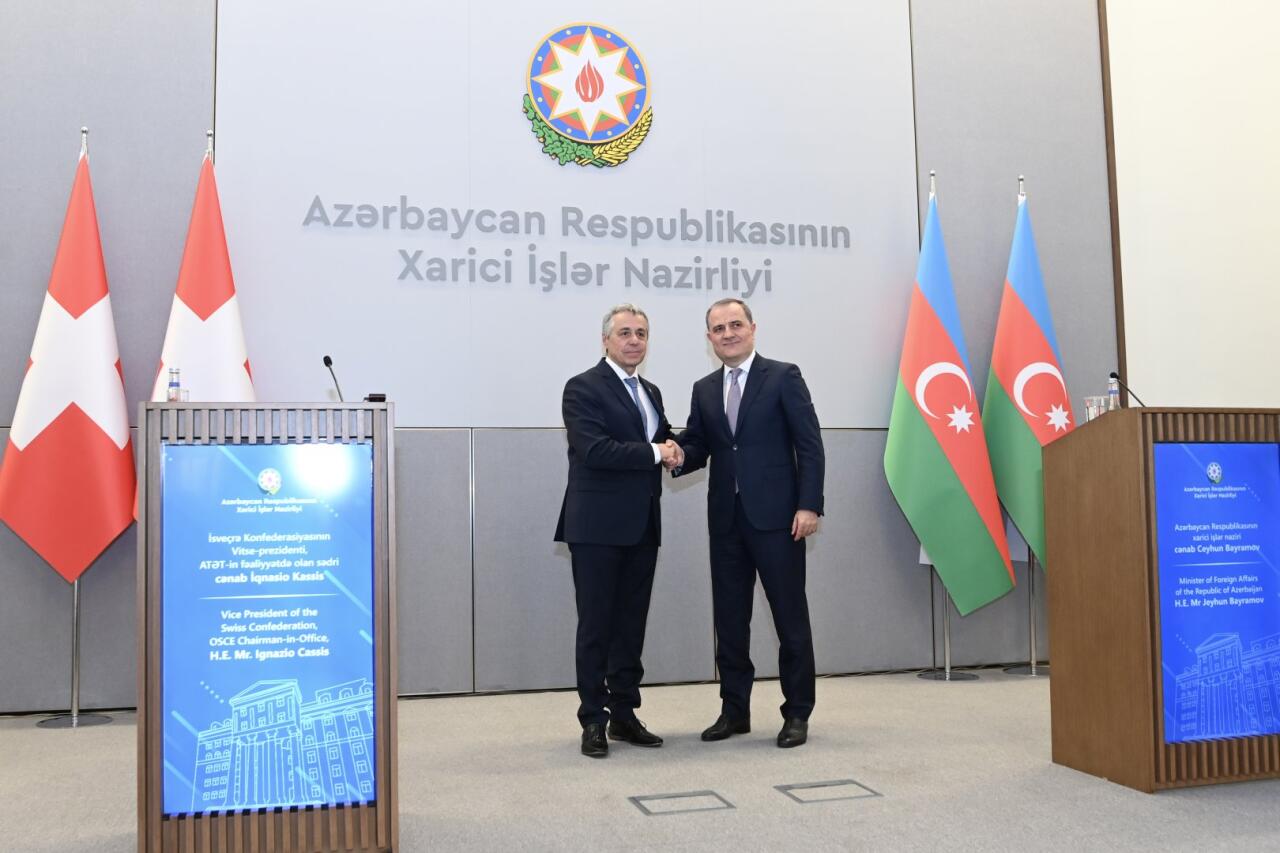 Ceyhun Bayramov və İqnatsio Kassis arasında təkbətək görüş başlayıb