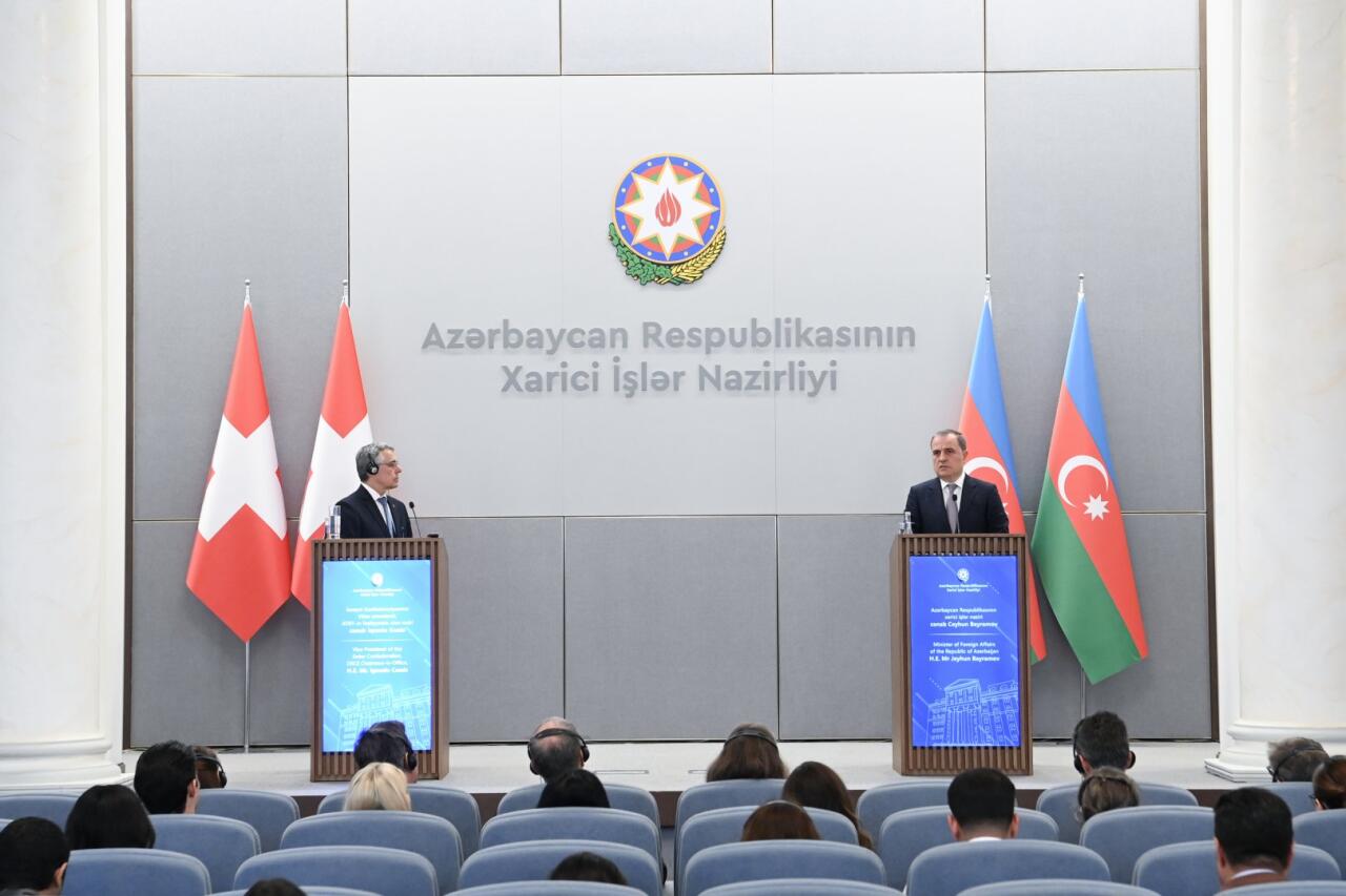 Ceyhun Bayramov və İqnatsio Kassis arasında təkbətək görüş başlayıb