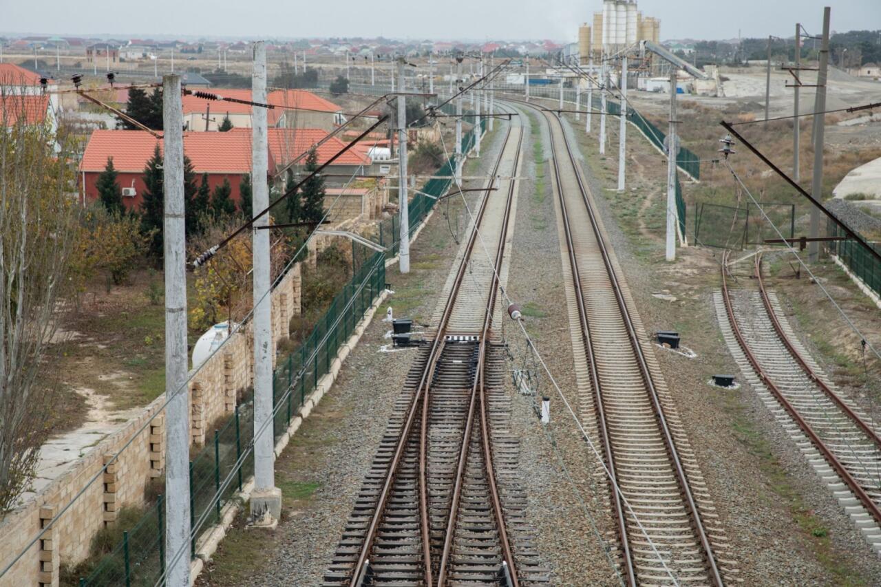 В Азербайджане усилят охрану зоны безопасности ж/д