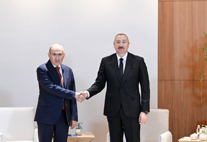 Премьер-министр Никол Пашинян позвонил Президенту Ильхаму Алиеву