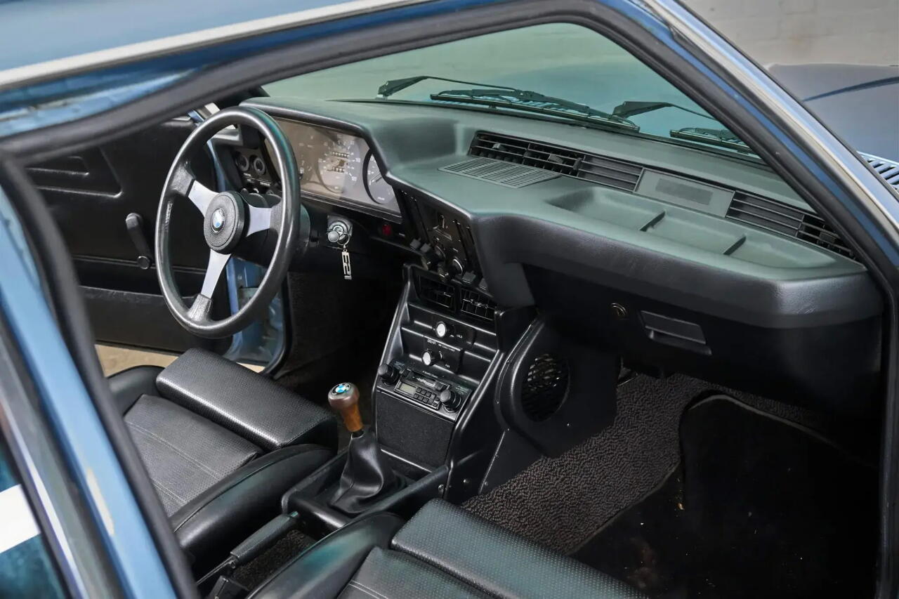 Раритетный BMW 1977 года выставили на аукцион