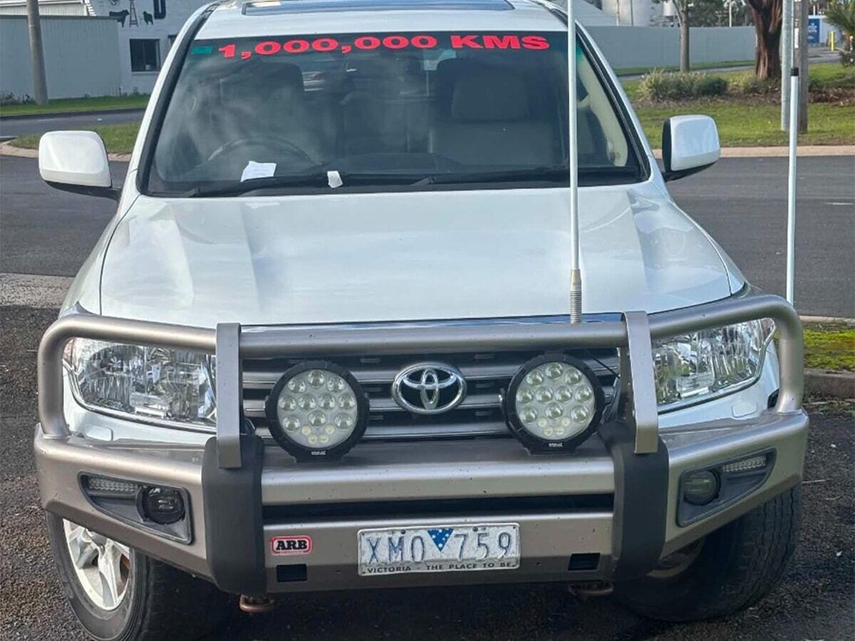 В Австралии на аукцион выставили Toyota Land Cruiser 200