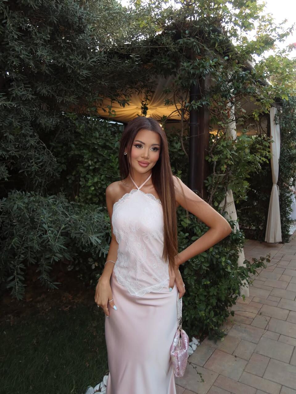 Нежно-розовый look от hllyblog