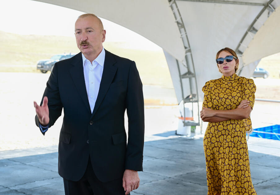 Prezident İlham Əliyev və Birinci xanım Mehriban Əliyeva Naxçıvan Sənaye Parkının təməlqoyma mərasimində iştirak ediblər