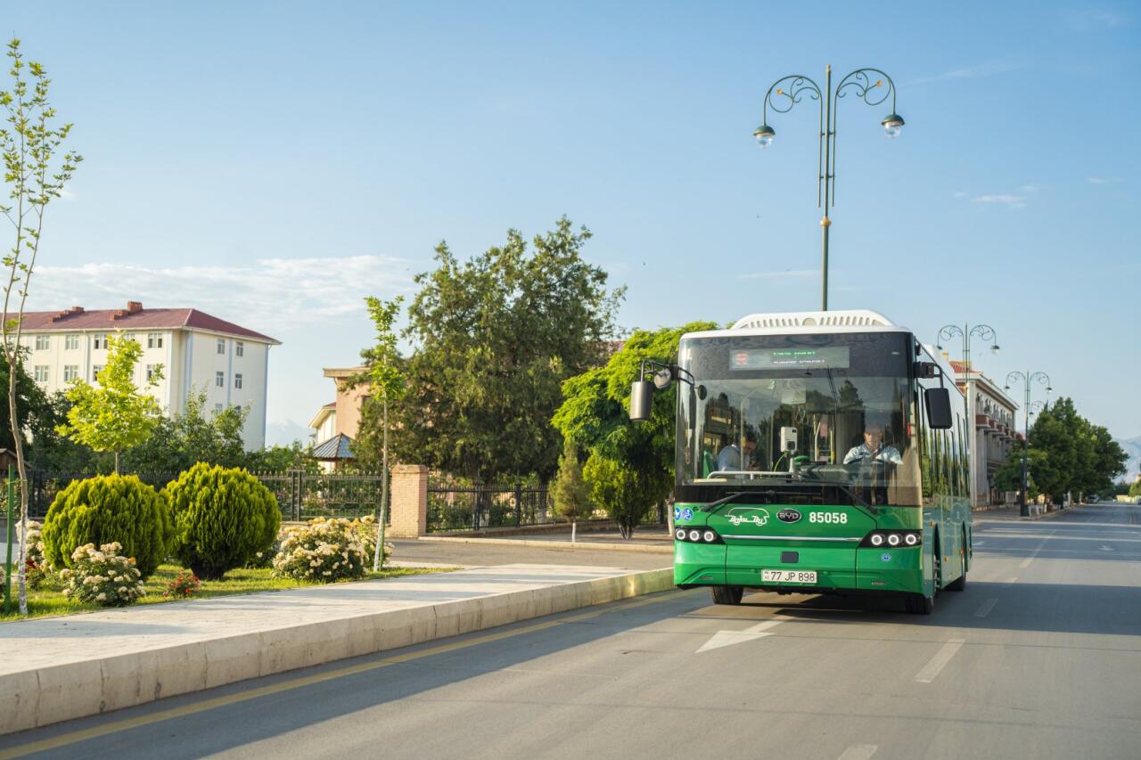 Naxçıvanda ictimai nəqliyyat yenilənib, 72 elektrikli avtobus istifadəyə verilib