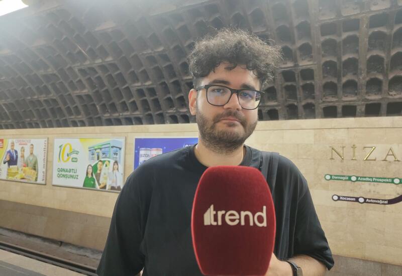 Metro əməkdaşları və könüllülər hər yerdə kömək edirlər