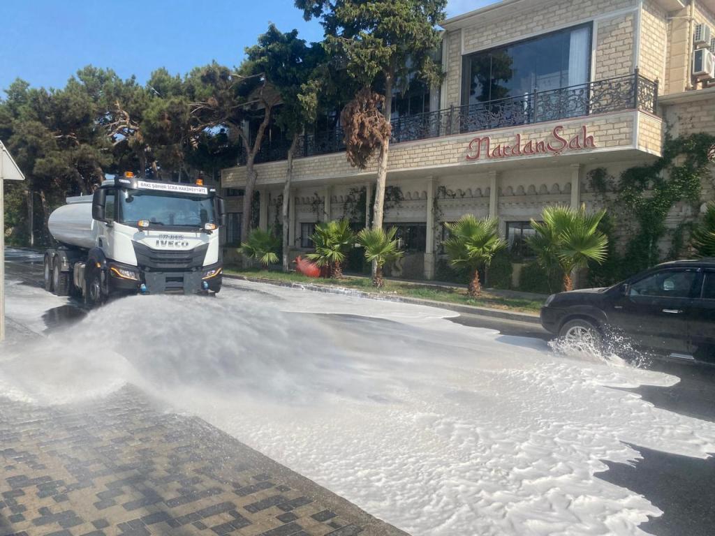 Bakı şəhəri bu gün bir daha yuyuldu