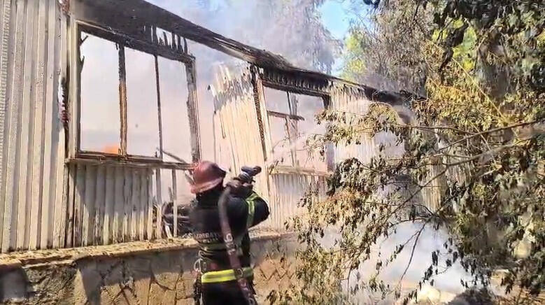 Binəqədidə istifadəsiz tikilidə baş verən yanğın məhdudlaşdırılıb