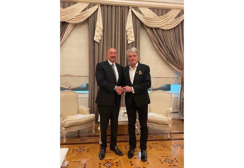 Виктор Ющенко поблагодарил Президента Ильхама Алиева за поддержку Украины