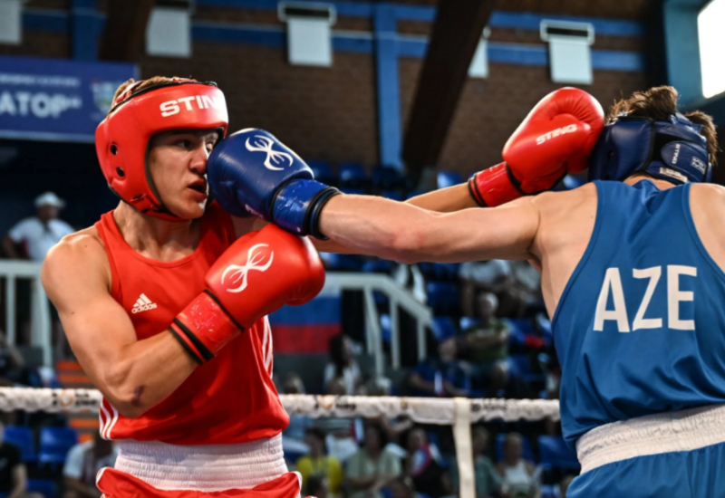 Азербайджанский боксер вышел в полуфинал Евро U19