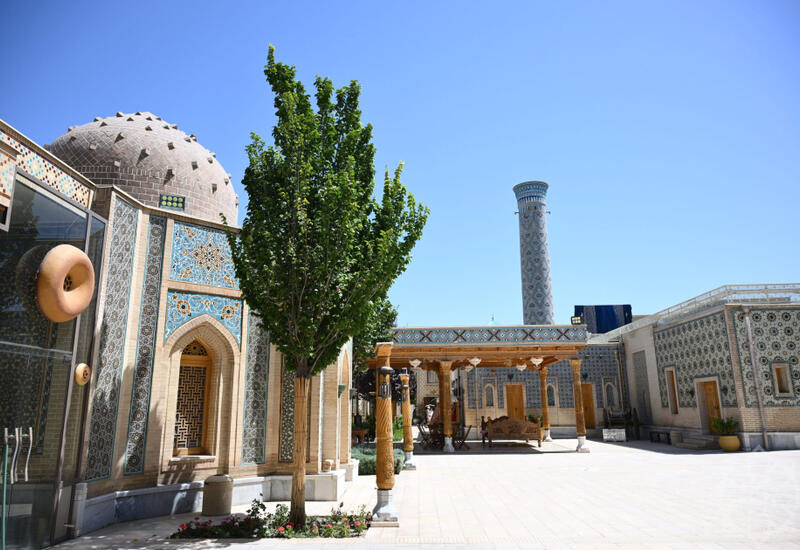 Азербайджанские журналисты ознакомились с туристическим центром Silk Road Samarkand