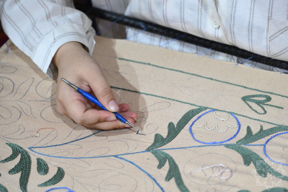 Азербайджанские журналисты ознакомились с туристическим центром Silk Road Samarkand