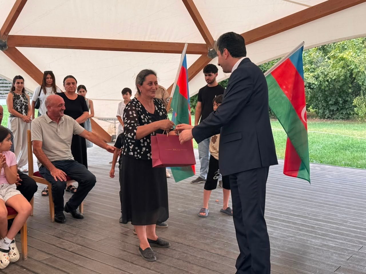 Xankəndi, Xocalı və Ağdərəyə köçürülən ailələrə evlərin açarları təqdim edilib