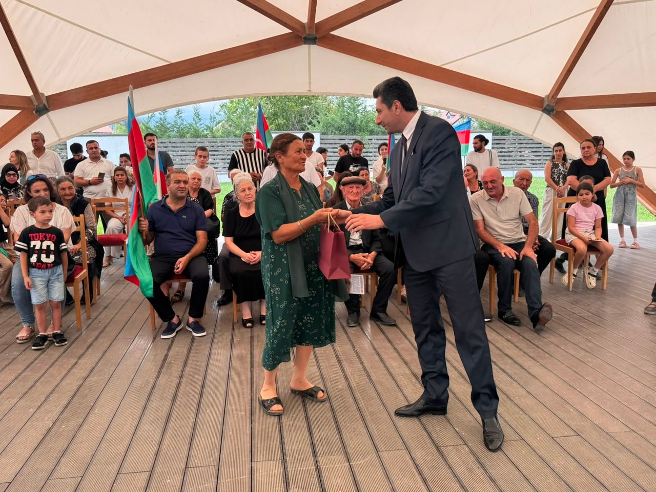 Xankəndi, Xocalı və Ağdərəyə köçürülən ailələrə evlərin açarları təqdim edilib