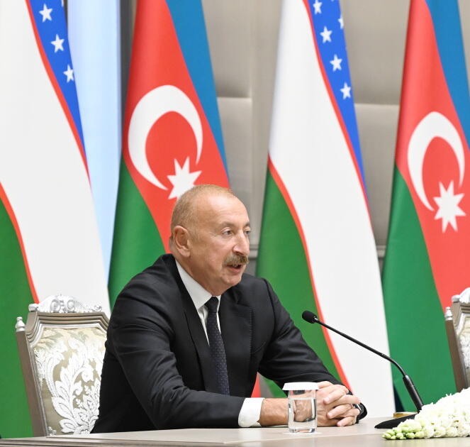 Президент Ильхам Алиев и Президент Шавкат Мирзиёев выступили с заявлениями для прессы