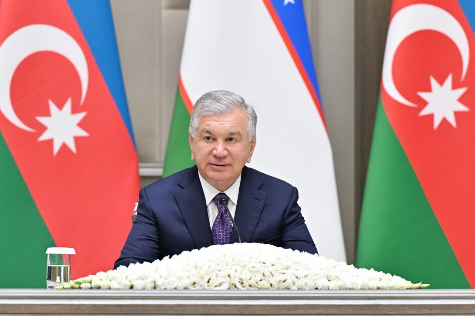 Президент Ильхам Алиев и Президент Шавкат Мирзиёев выступили с заявлениями для прессы