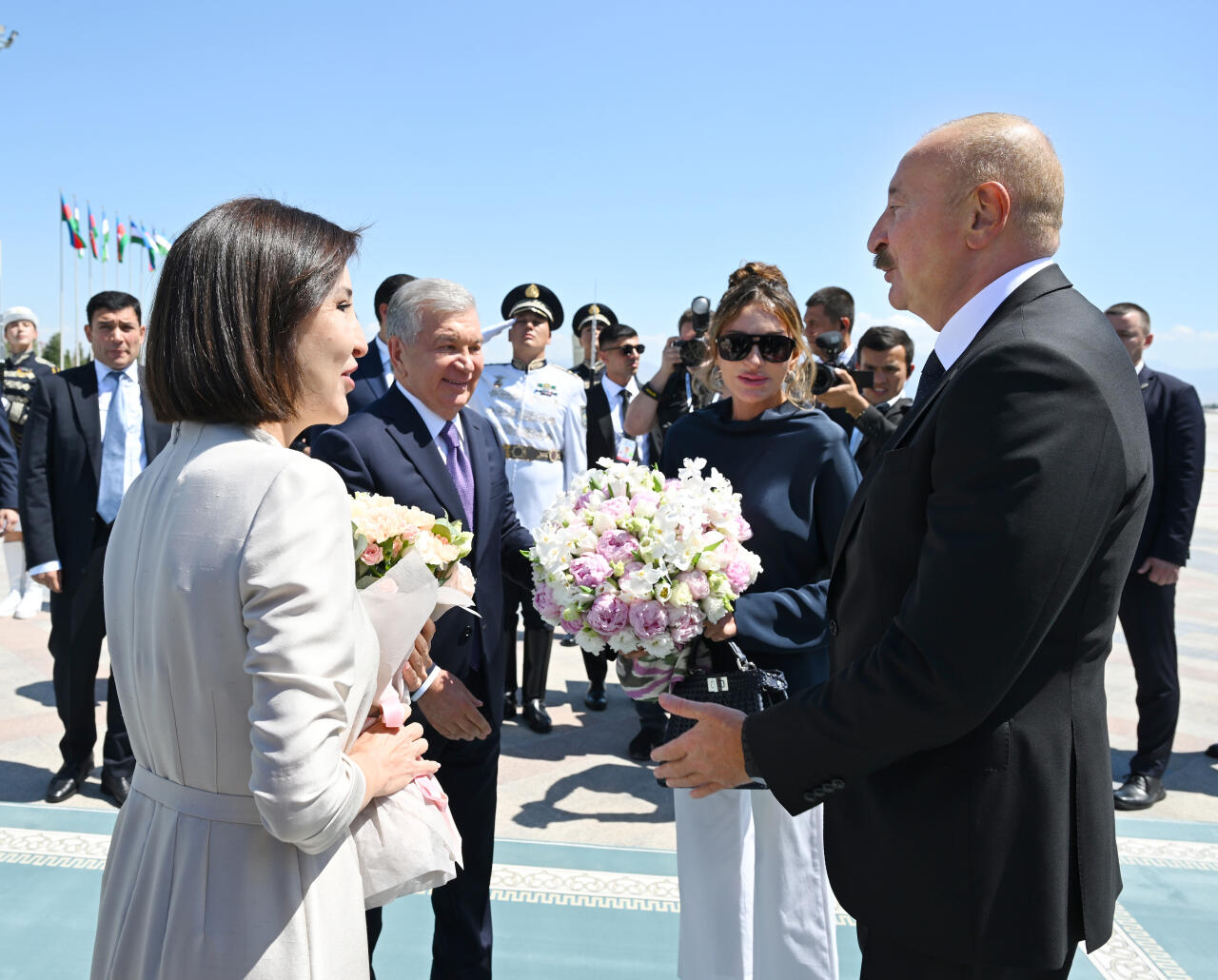 Prezident İlham Əliyev Özbəkistana dövlət səfərinə gəlib