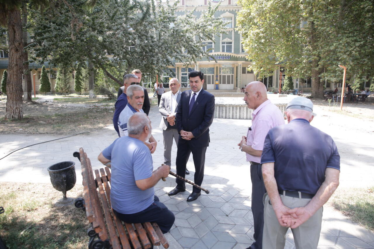 Xaçmaz rayonunda yeni avtobus dayanacaqları quraşdırılır
