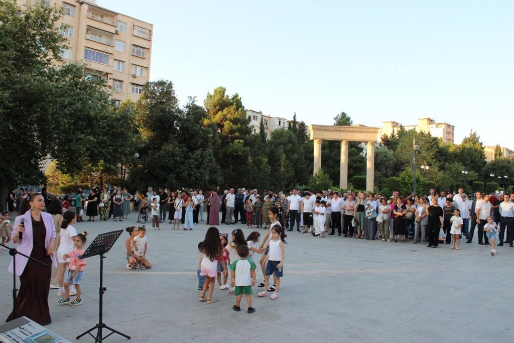 Paytaxtda yenə axşam konsertləri təşkil edilib