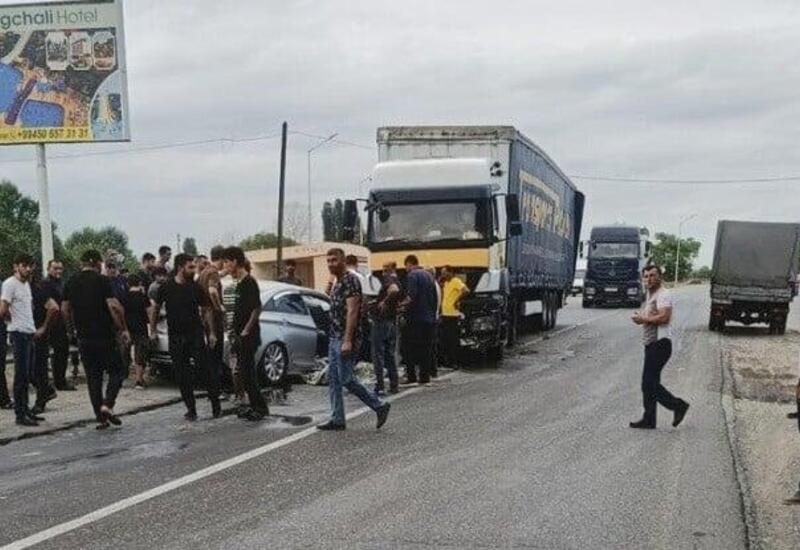 Şabranda ağır qəza: Ölən var