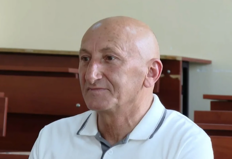 В Азербайджане 58-летний мужчина стал студентом