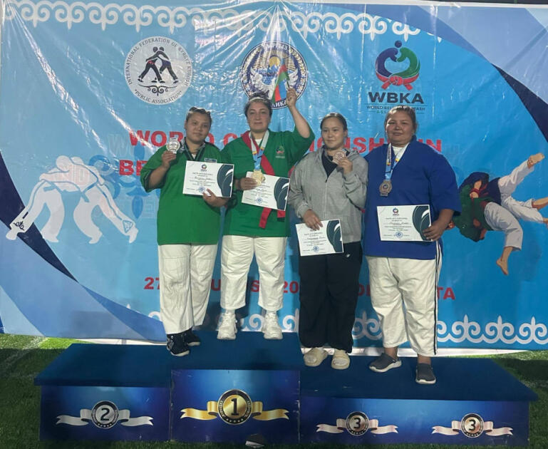 İdmançımız kəmər güləşi üzrə dünya çempionu oldu