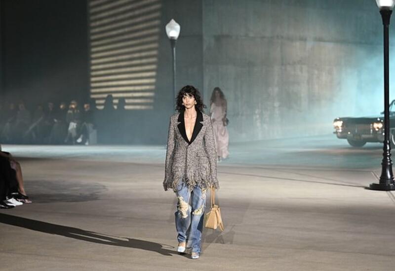 Vogue перечислил самые модные джинсы
