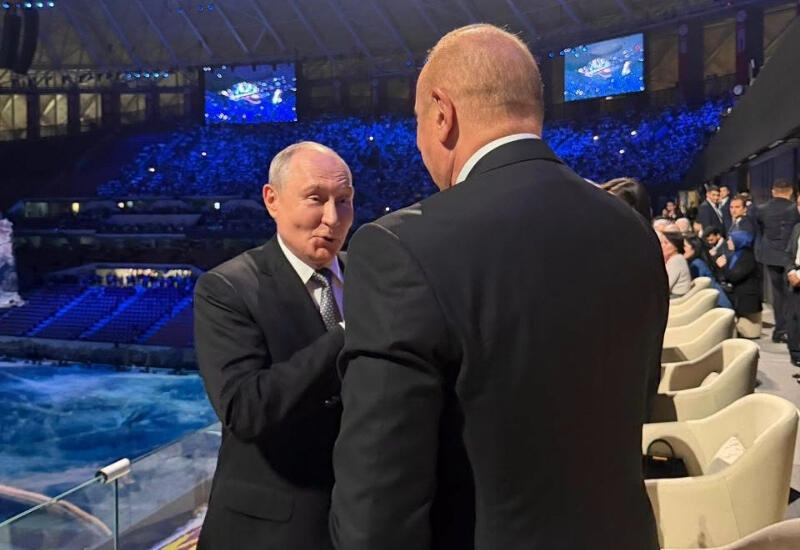 Президент Ильхам Алиев и Владимир Путин тепло встретились в Бишкеке