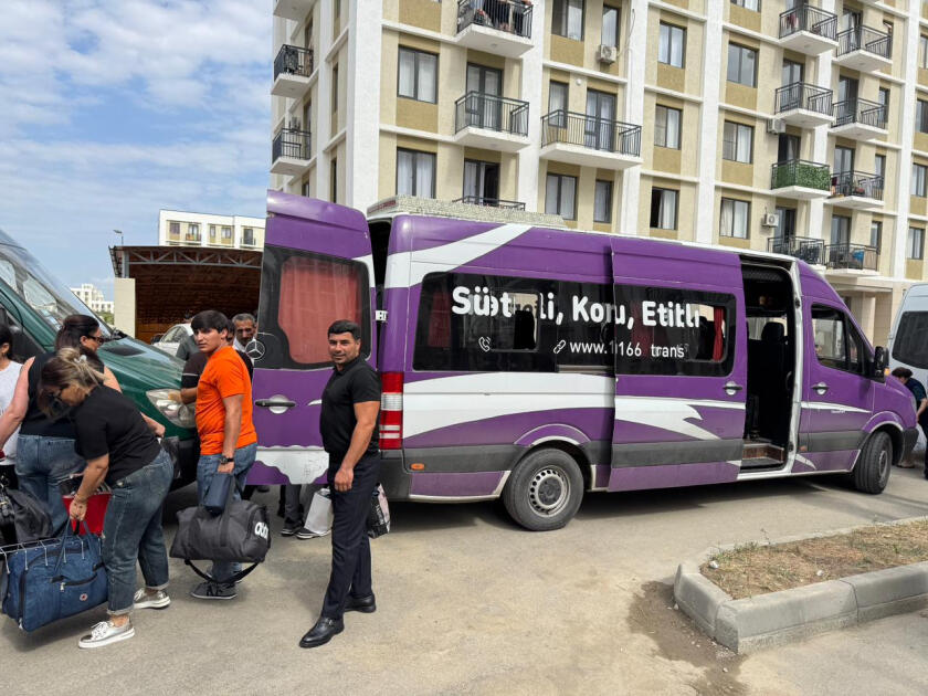 Вручены ключи от квартир семьям, переселившимся в Агдам