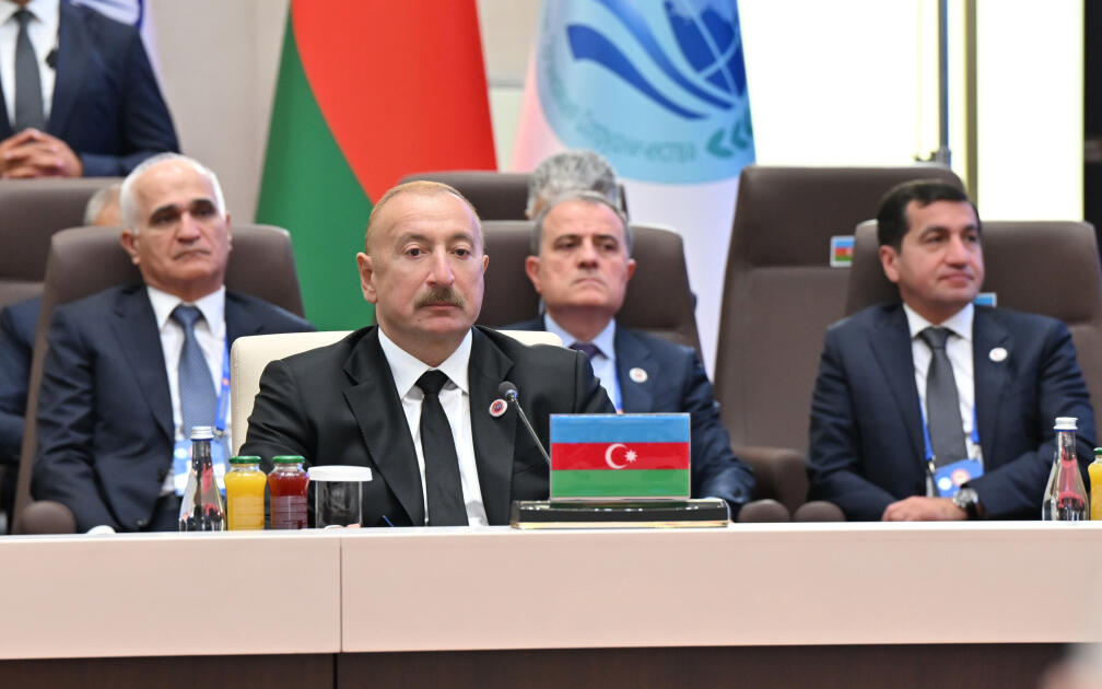 Prezident İlham Əliyev “ŞƏT plyus” formatında görüşdə çıxış edib