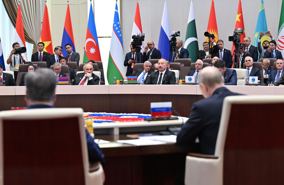 Prezident İlham Əliyev “ŞƏT plyus” formatında görüşdə çıxış edib
