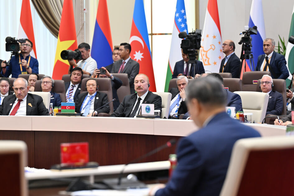 Prezident İlham Əliyev “ŞƏT plyus” formatında görüşdə çıxış edib