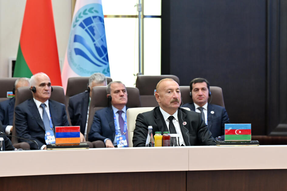 Prezident İlham Əliyev “ŞƏT plyus” formatında görüşdə çıxış edib