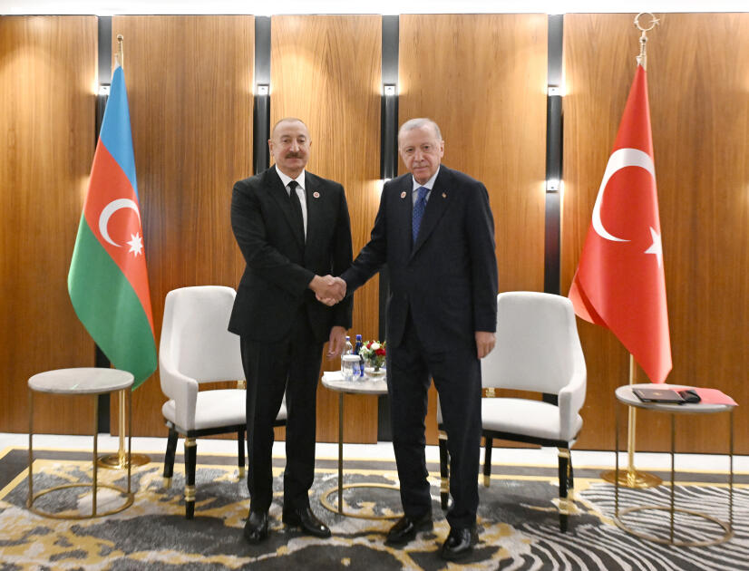 Prezident İlham Əliyevin Bişkekdə Rəcəb Tayyib Ərdoğanla görüşü olub