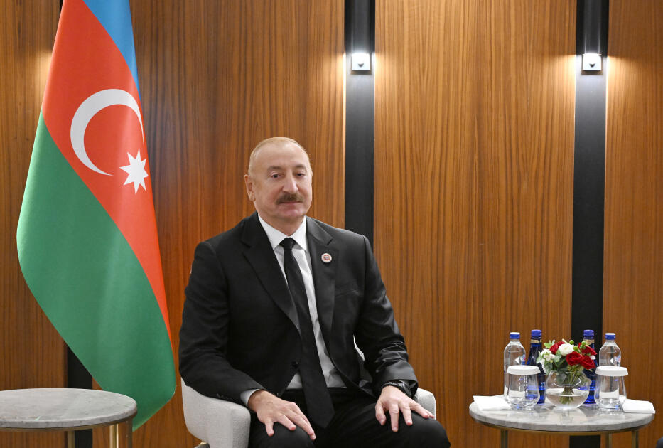 Prezident İlham Əliyevin Bişkekdə Rəcəb Tayyib Ərdoğanla görüşü olub