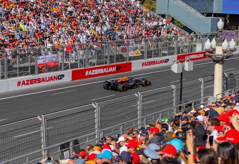 В Баку установили новую трибуну к Гран-при F1