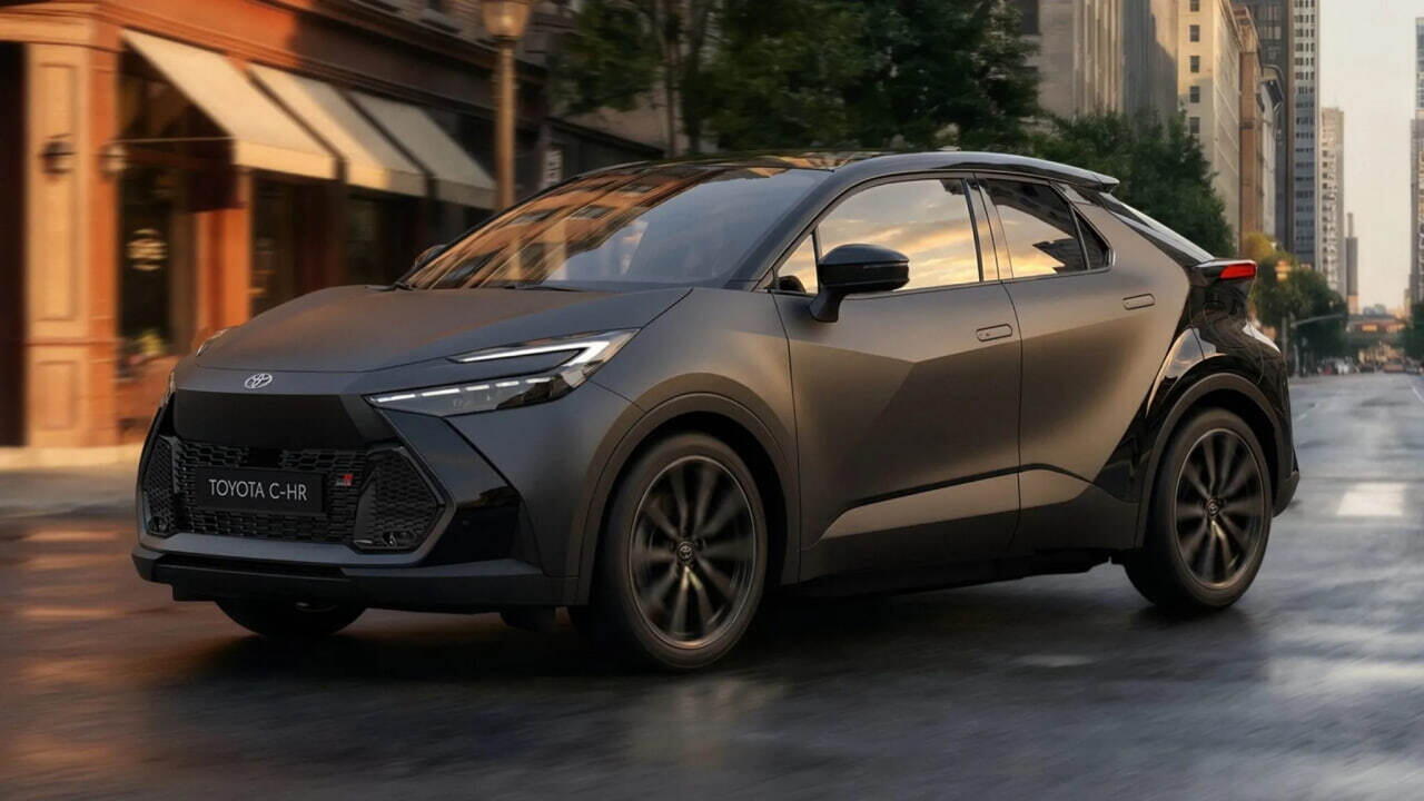 Спецверсия Toyota: новый цвет, диски и дисплей