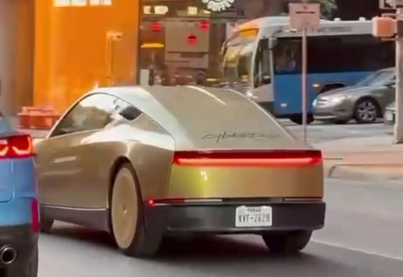 Tesla запустила беспилотные такси в Техасе