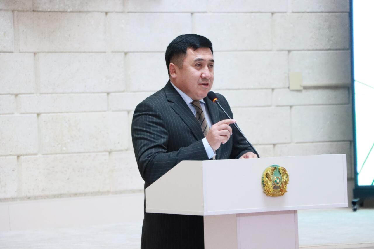 В Алматы открылась выставка "Дыхание времени в народном искусстве", посвященная 120-летию Лятифа Керимова