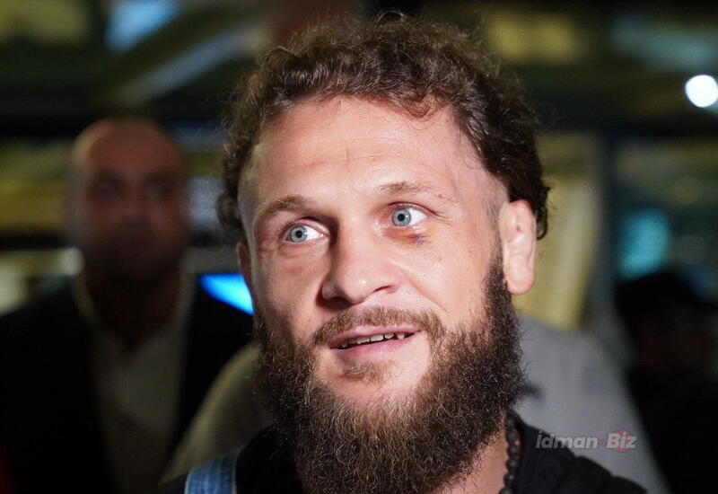 Рафаэль Физиев поднялся на две позиции в рейтинге UFC