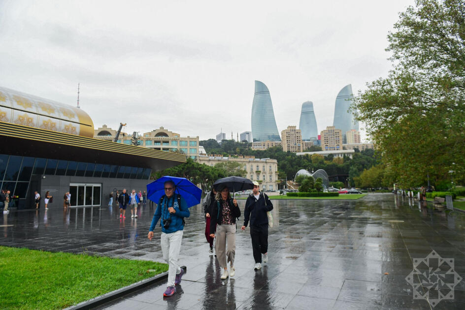 Пейзажи дождливого Баку