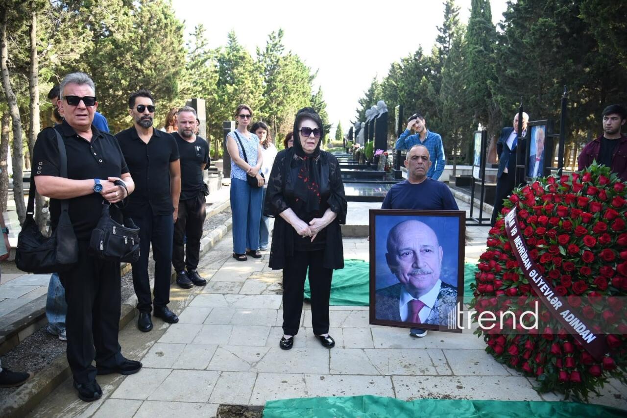 Народного артиста Александра Шаровского проводили в последний путь