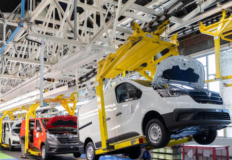 Работники Renault протестуют против сборки оружия на автозаводах