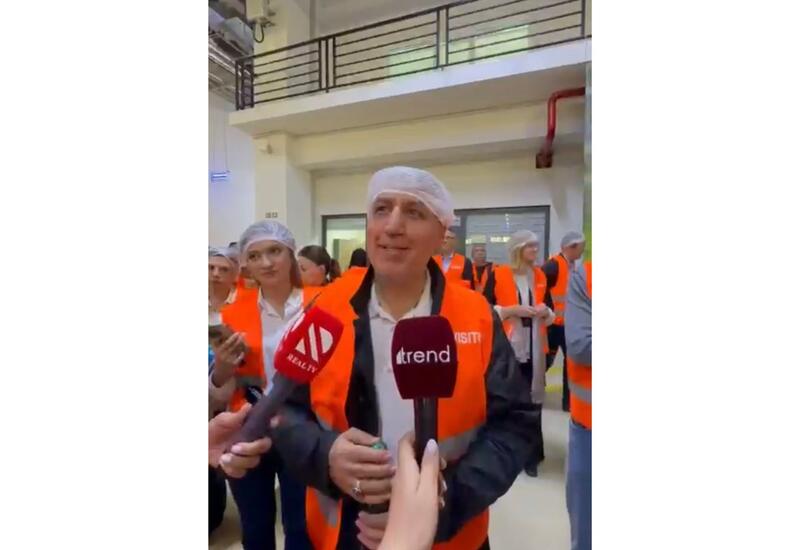 İran səfiri Kəlbəcərdə “İstisu” suyundan içdi