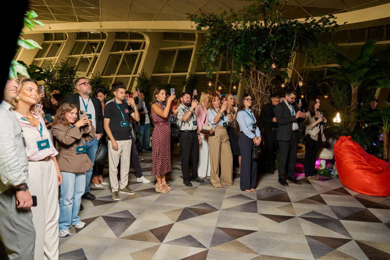 Bakı aeroportunda sərnişinlər üçün yeni əyləncə və istirahət zonası açılıb