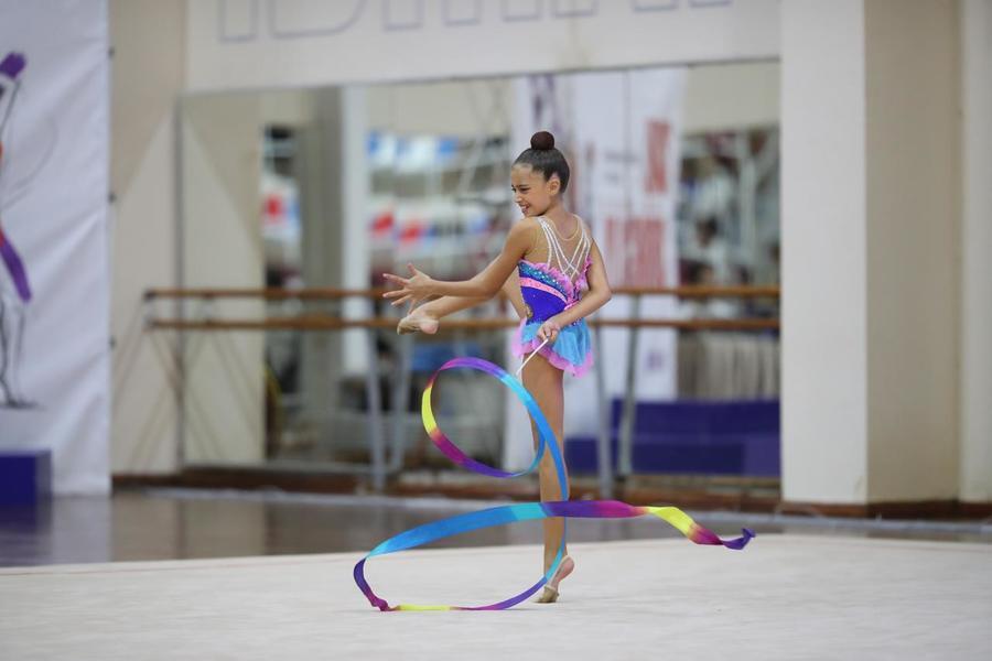 Bədii gimnastların zəriflik şousu başa çatdı